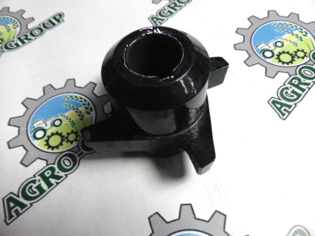 H136186 (DQ52582/HXE109643) Втулка перехідна