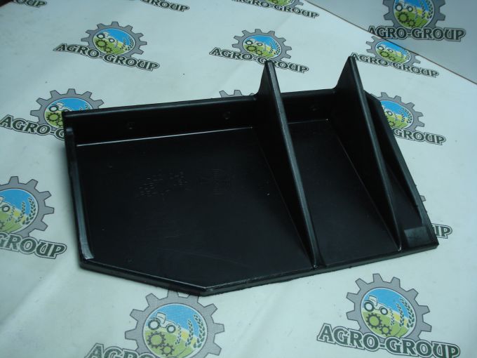 H221045 Лопатка соломорозкидача права