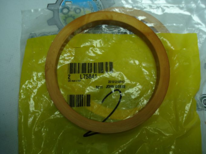 L75841 Сальник