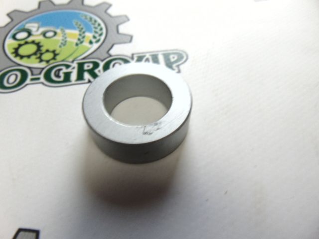 N238455 Розпірна втулка