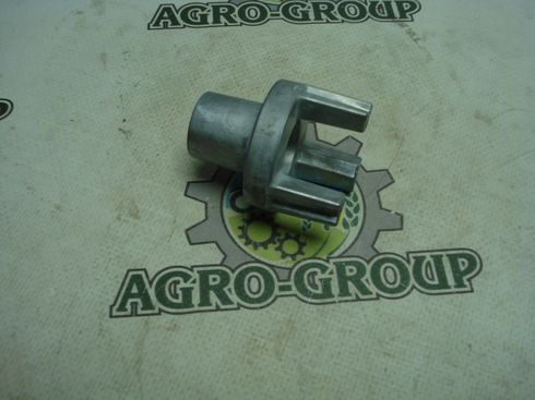 R126640 Шліцьова муфта