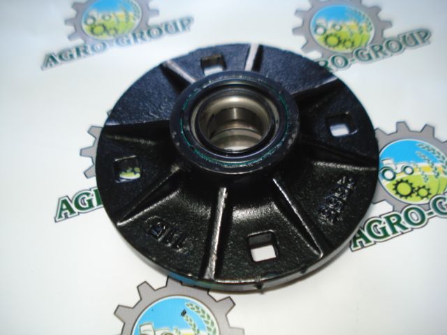 AA42885 Ступиця